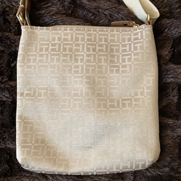 Tommy Hilfiger crossbody - Picture 7 of 7